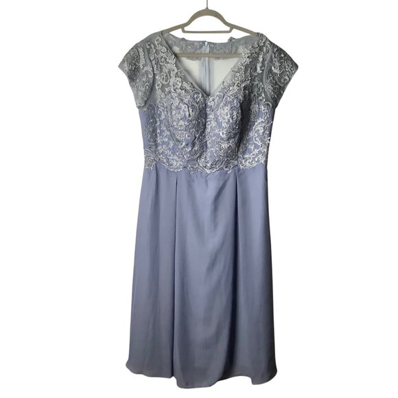 Elegant Gown Gallery Women 16 Wedding Dress Lace Bodice Chiffon Skirt  Blue NEW - Picture 1 of 10